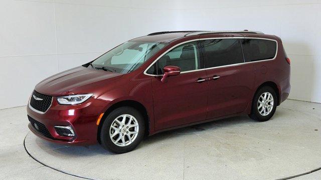 used 2021 Chrysler Pacifica car, priced at $20,873