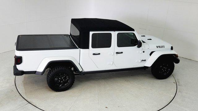 used 2023 Jeep Gladiator car, priced at $35,841