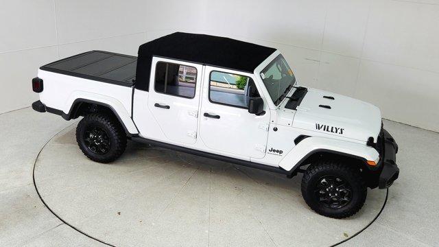 used 2023 Jeep Gladiator car, priced at $35,841