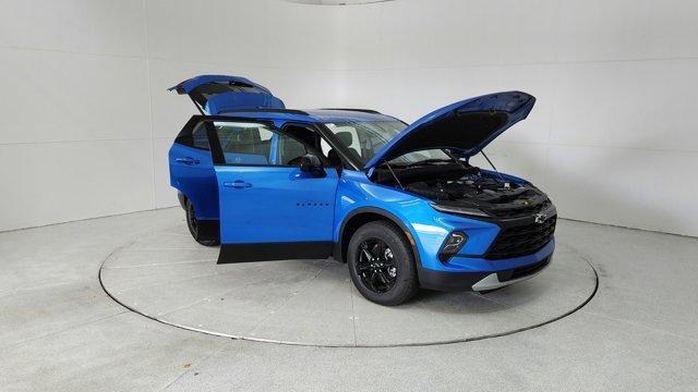 new 2025 Chevrolet Blazer car, priced at $40,255