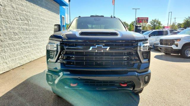 new 2025 Chevrolet Silverado 3500 car, priced at $72,490