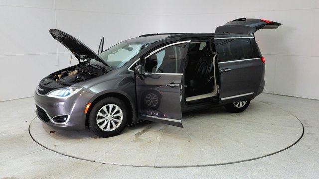 used 2017 Chrysler Pacifica car, priced at $12,993