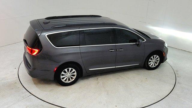 used 2017 Chrysler Pacifica car, priced at $12,993