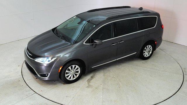 used 2017 Chrysler Pacifica car, priced at $12,993