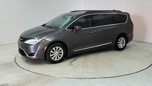 used 2017 Chrysler Pacifica car, priced at $12,993