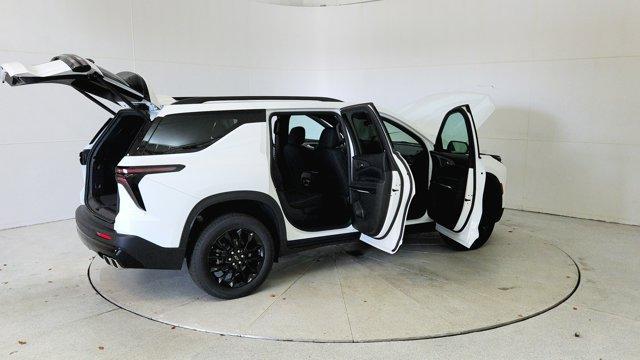 new 2025 Chevrolet Traverse car, priced at $47,378