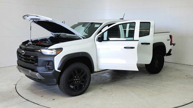 new 2024 Chevrolet Colorado car, priced at $39,190