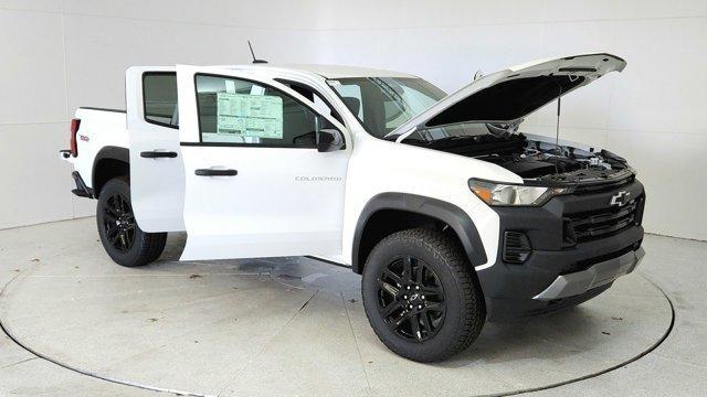 new 2024 Chevrolet Colorado car, priced at $39,190