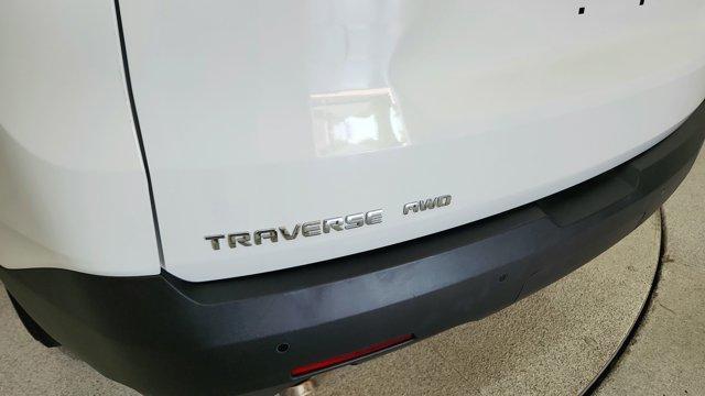 used 2023 Chevrolet Traverse car, priced at $28,292