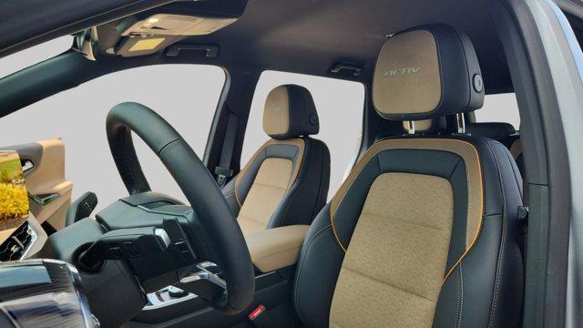 new 2025 Chevrolet Equinox car, priced at $31,644