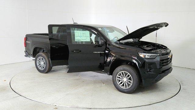 new 2025 Chevrolet Colorado car, priced at $44,159
