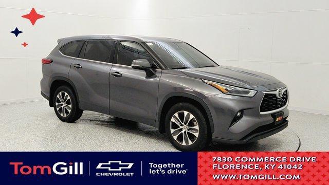 used 2021 Toyota Highlander car, priced at $29,994
