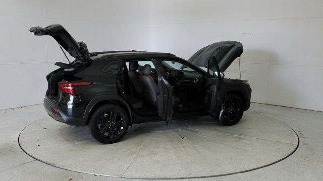 used 2025 Chevrolet Trax car, priced at $24,992