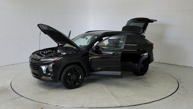 used 2025 Chevrolet Trax car, priced at $24,992