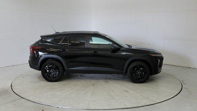 used 2025 Chevrolet Trax car, priced at $24,992