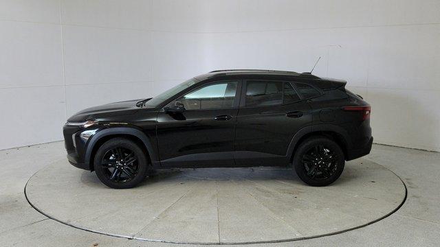 used 2025 Chevrolet Trax car, priced at $24,992
