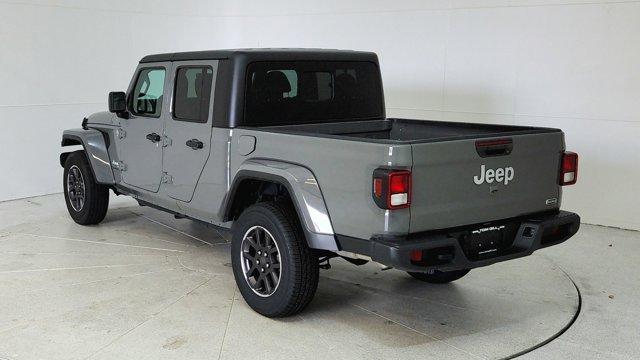 used 2023 Jeep Gladiator car, priced at $33,132