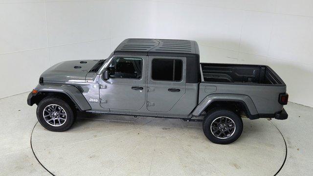 used 2023 Jeep Gladiator car, priced at $33,132