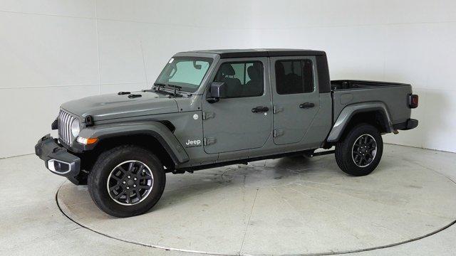 used 2023 Jeep Gladiator car, priced at $33,132