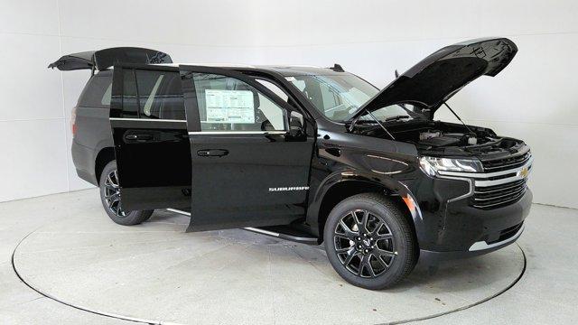 new 2024 Chevrolet Suburban car, priced at $70,915