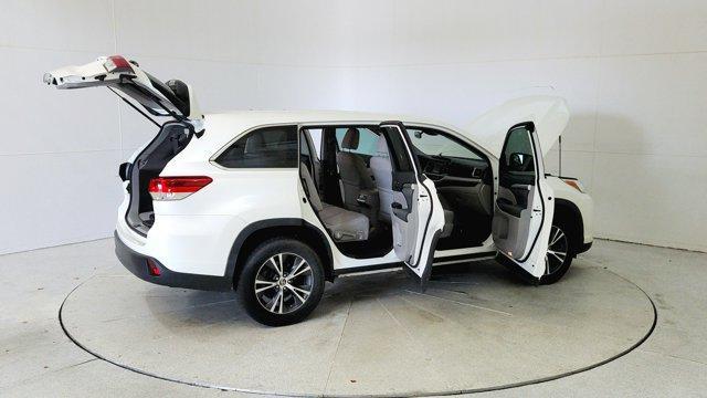 used 2019 Toyota Highlander car, priced at $21,791