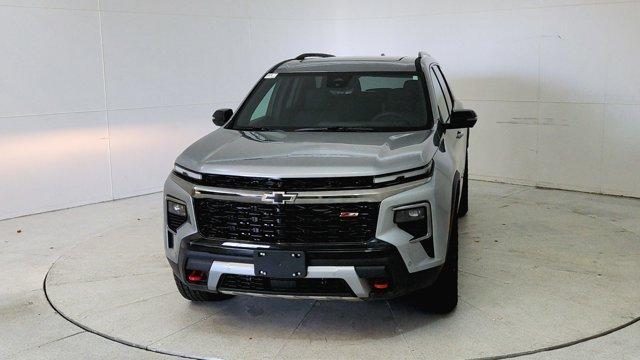 new 2024 Chevrolet Traverse car, priced at $52,090