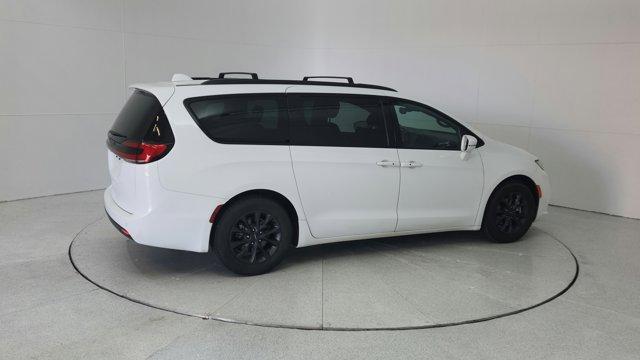 used 2022 Chrysler Pacifica car, priced at $29,792