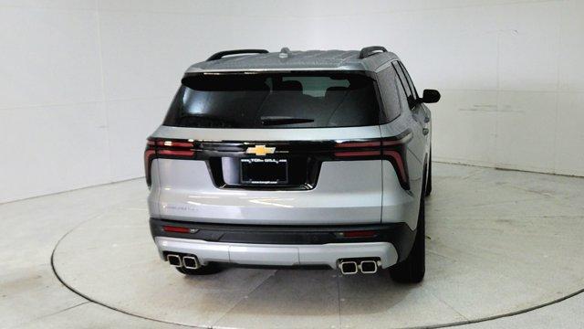 new 2025 Chevrolet Traverse car, priced at $41,893