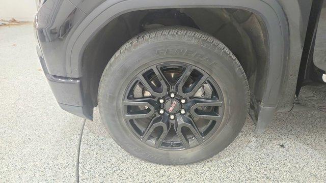 used 2024 GMC Sierra 1500 car, priced at $38,792