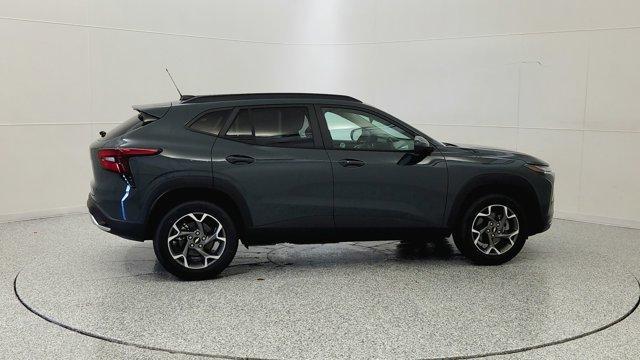 new 2025 Chevrolet Trax car, priced at $25,784
