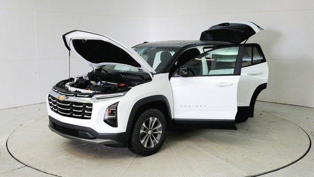 new 2026 Chevrolet Equinox car, priced at $30,289