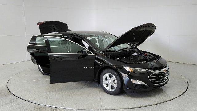 new 2025 Chevrolet Malibu car, priced at $25,845