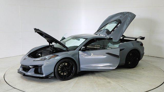 new 2025 Chevrolet Corvette car