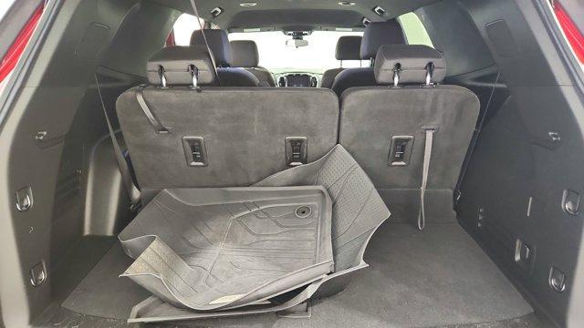 used 2022 Chevrolet Traverse car, priced at $27,491