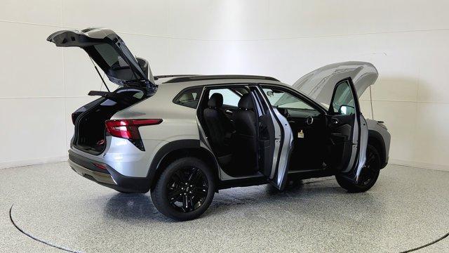 new 2025 Chevrolet Trax car, priced at $27,588