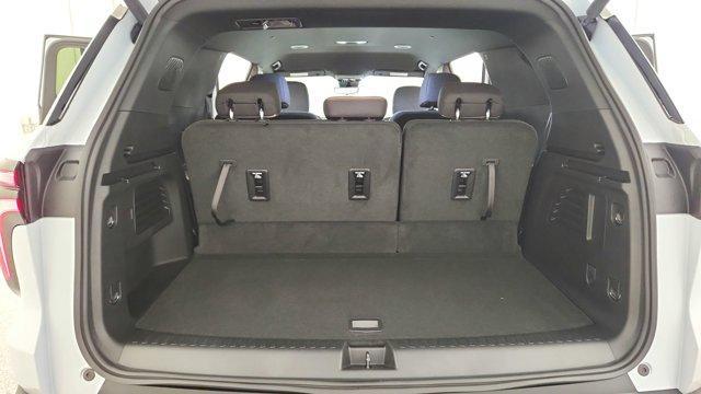 new 2026 Chevrolet Traverse car, priced at $43,914