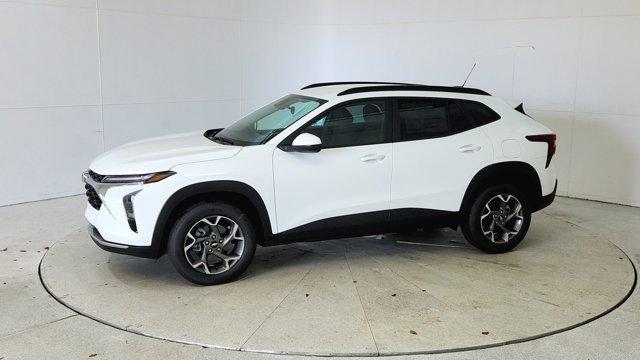 new 2025 Chevrolet Trax car, priced at $25,484