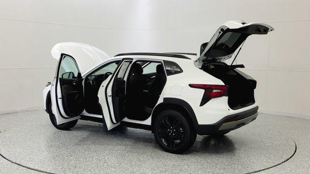 new 2025 Chevrolet Trax car, priced at $26,489