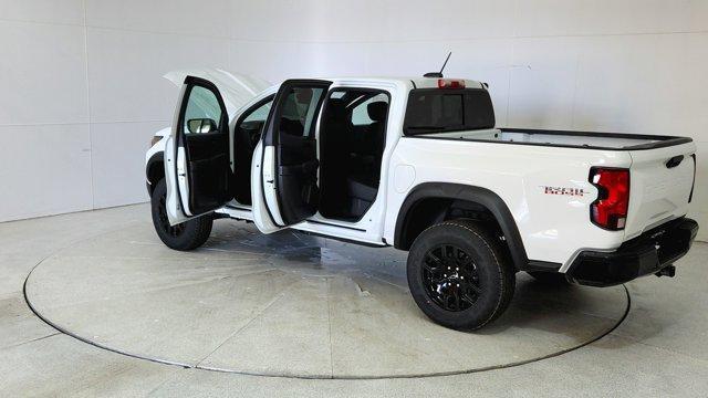 new 2025 Chevrolet Colorado car, priced at $42,119