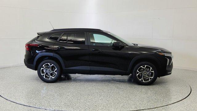 new 2025 Chevrolet Trax car, priced at $25,484