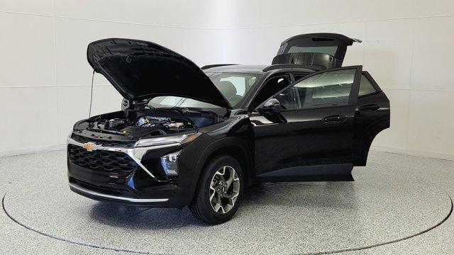 new 2025 Chevrolet Trax car, priced at $25,484