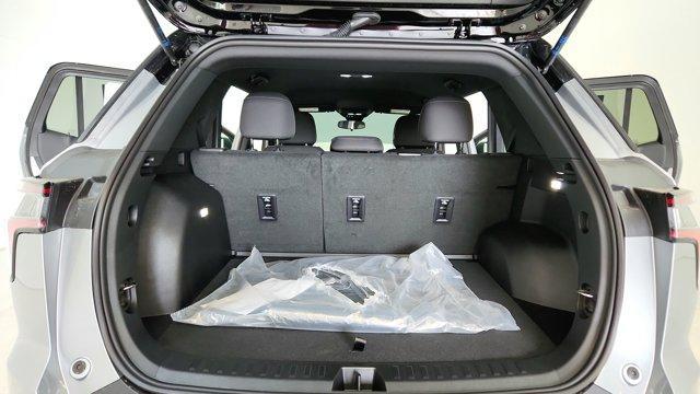 new 2026 Chevrolet Equinox car, priced at $31,334