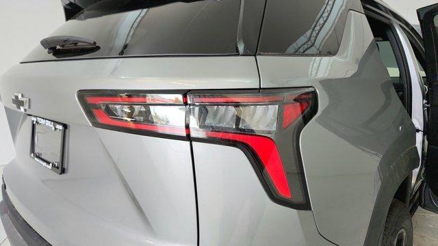 new 2026 Chevrolet Equinox car, priced at $31,334