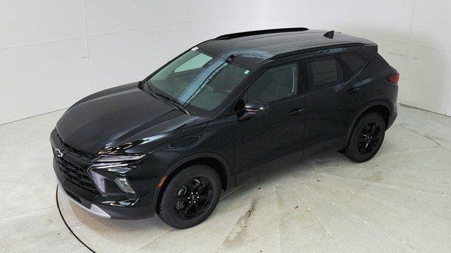 new 2025 Chevrolet Blazer car, priced at $35,580