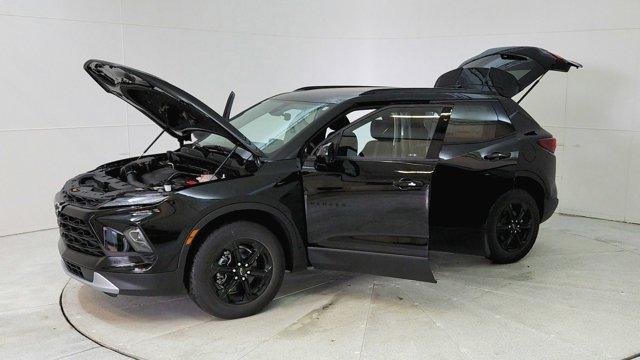 new 2025 Chevrolet Blazer car, priced at $35,580