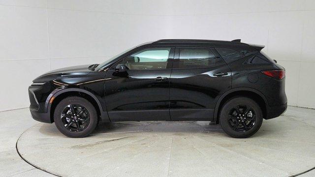 new 2025 Chevrolet Blazer car, priced at $35,580