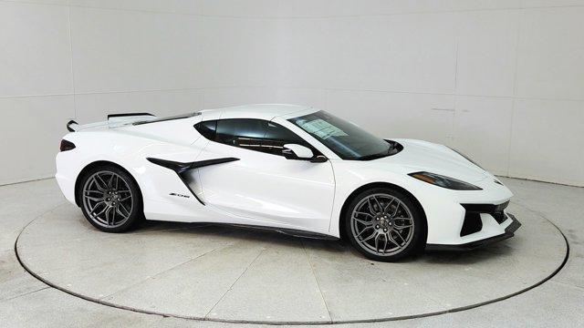 new 2025 Chevrolet Corvette car