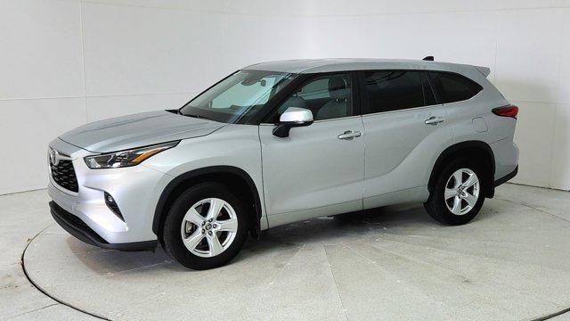 used 2023 Toyota Highlander car, priced at $31,991