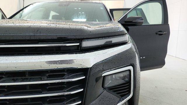 used 2025 Chevrolet Traverse car, priced at $38,592