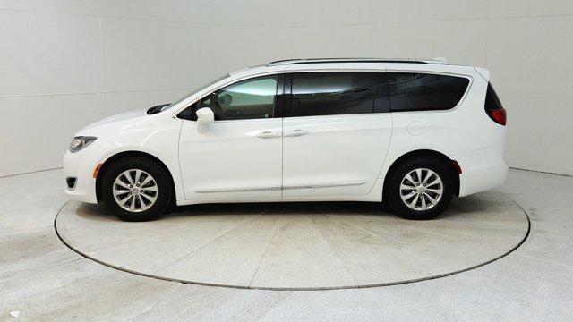 used 2018 Chrysler Pacifica car, priced at $17,791